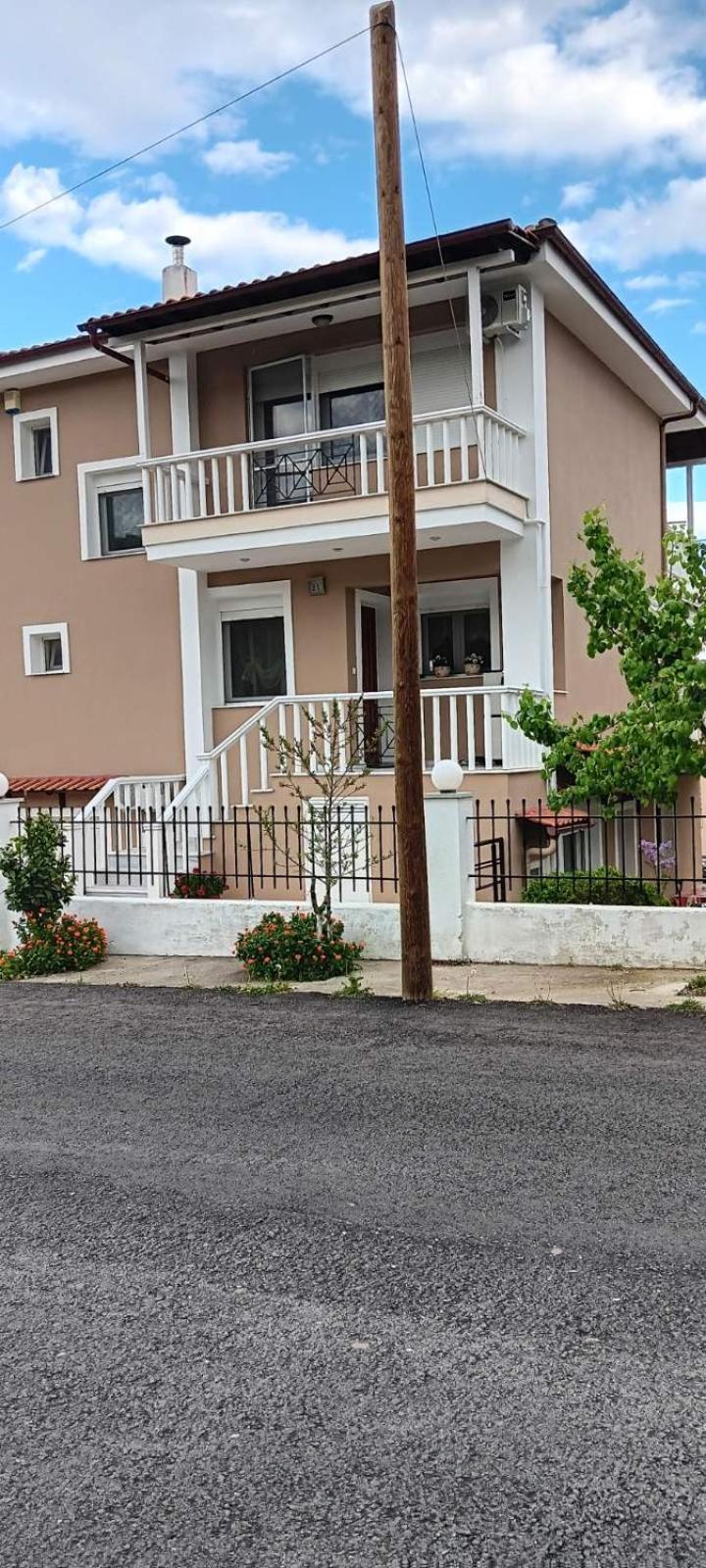 Apartamento 4Seasons Nea Iraklitsa Exterior foto